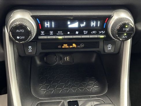 Used 2024 Toyota RAV4 XLE image 24