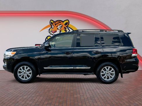 Used 2020 Toyota Land Cruiser AWD/4WD image 9