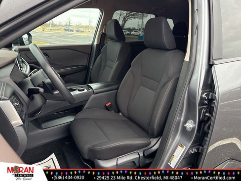 Used 2023 Nissan Rogue S image 11