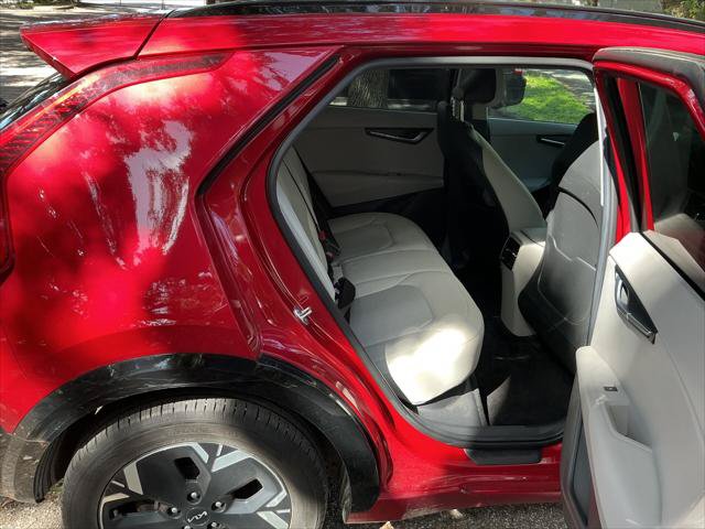 Used 2023 Kia Niro Wind FWD image 17