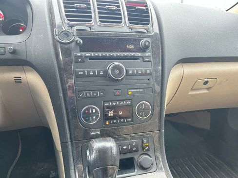 Used 2012 GMC Acadia Denali image 8