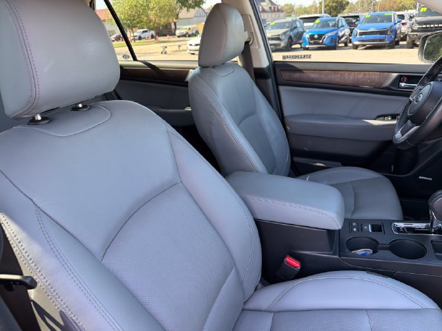 Used 2018 Subaru Outback 2.5i Limited AWD/4WD image 25