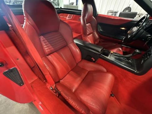 Used 1996 Chevrolet Corvette Coupe RWD image 32