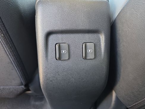 Used 2022 Nissan Kicks SR w/ Premium Package image 19