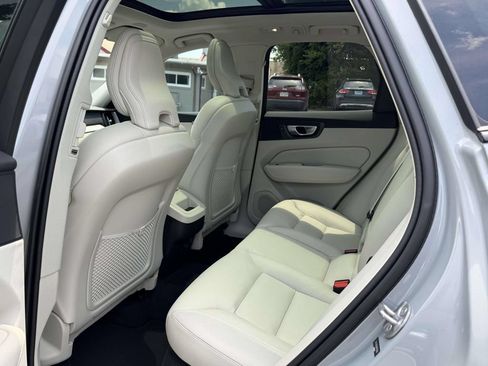 Used 2024 Volvo XC60 B5 Plus AWD/4WD image 15