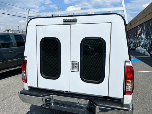 Used 2021 Nissan Frontier S RWD image 42
