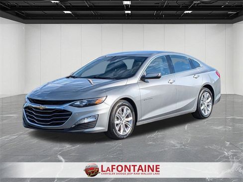 Used 2024 Chevrolet Malibu LT image 1