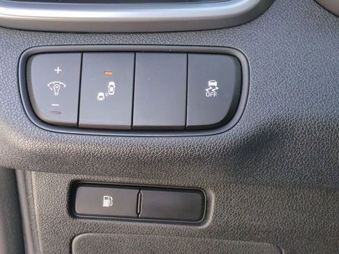 Used 2019 Kia Sorento LX 4D Sport Utility image 17