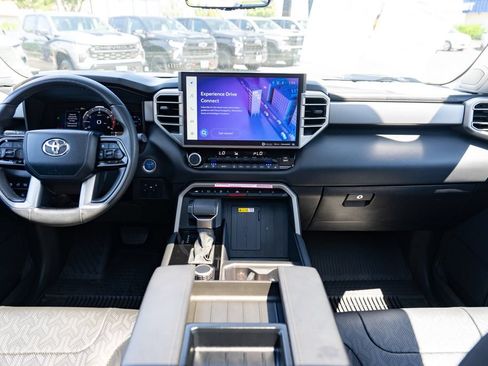 Used 2024 Toyota Tundra Limited AWD/4WD image 10