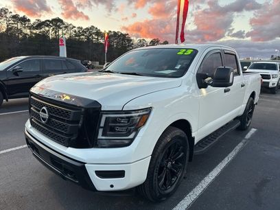 Used 2023 Nissan Titan SV w/ SV Convenience Package