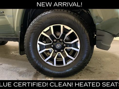 Used 2021 Toyota Tacoma TRD Sport w/ Technology Package AWD/4WD image 9
