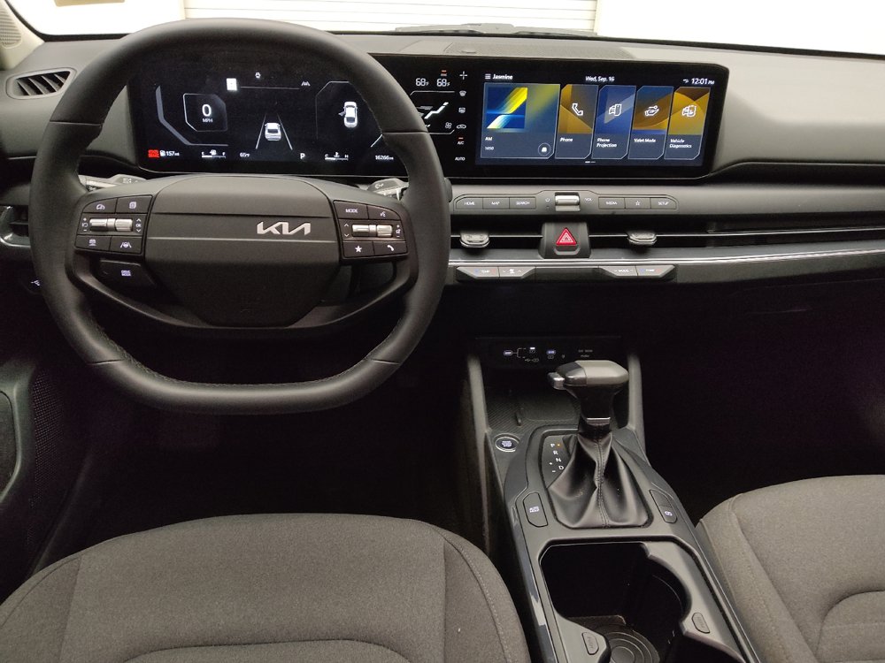 Used 2025 Kia K4 EX FWD image 22