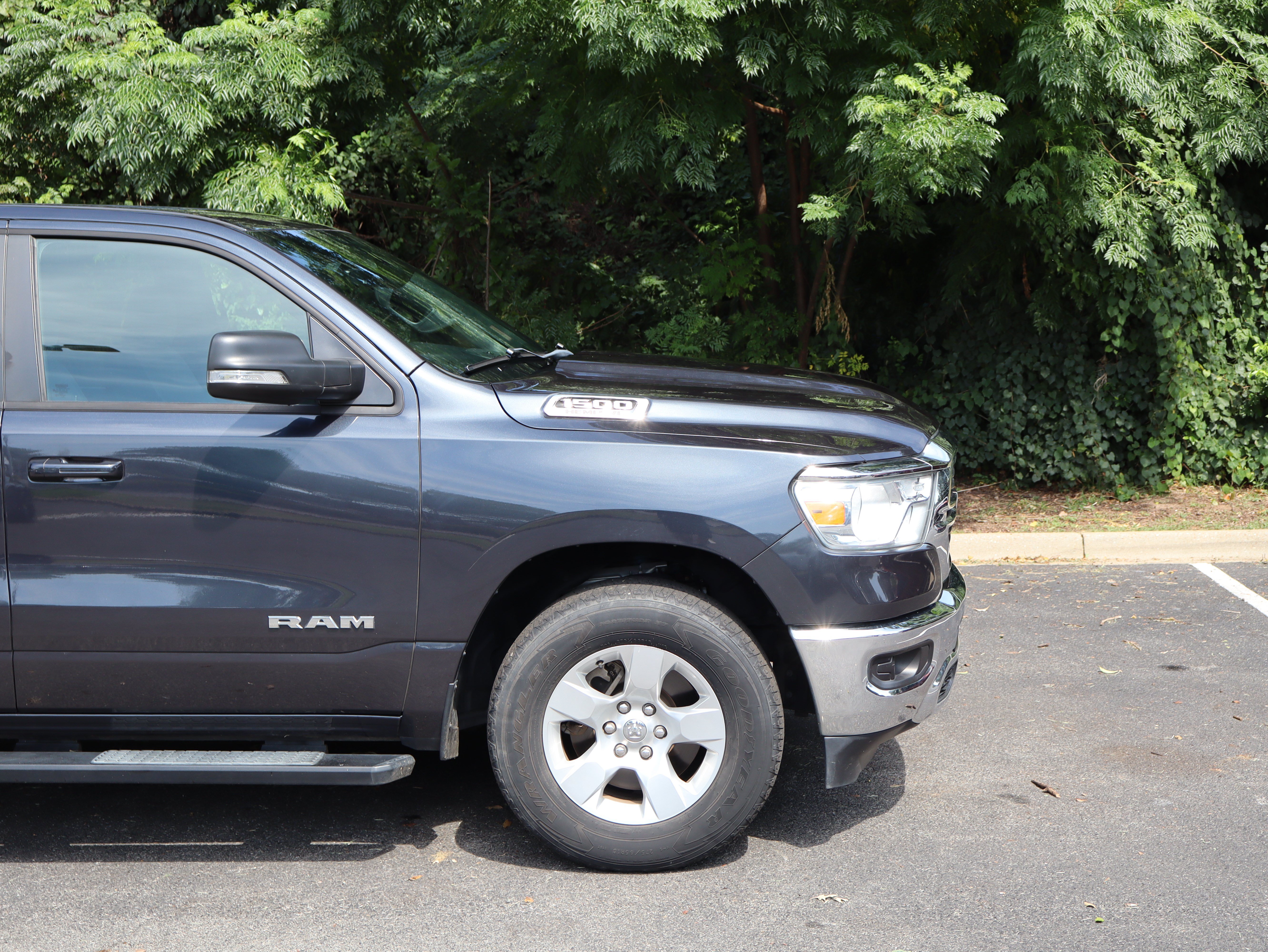 Used 2021 RAM 1500 Big Horn RWD image 13
