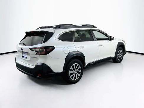 Used 2024 Subaru Outback Premium AWD/4WD image 5