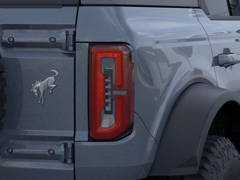 New 2025 Ford Bronco Outer Banks w/ Sasquatch Package AWD/4WD image 23