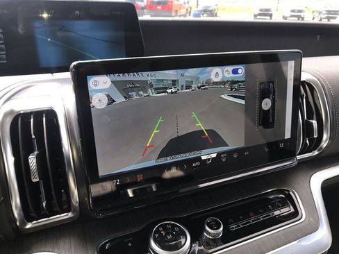 New 2026 Ford Expedition Max Platinum image 17