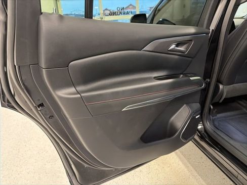 Used 2024 Chevrolet Traverse RS image 45