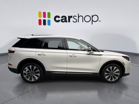 Used 2022 Lincoln Corsair Reserve w/ Equipment Group 201A AWD/4WD image 6