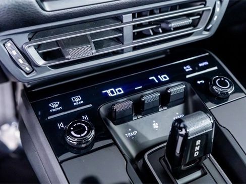 Used 2021 Porsche 911 Carrera image 44