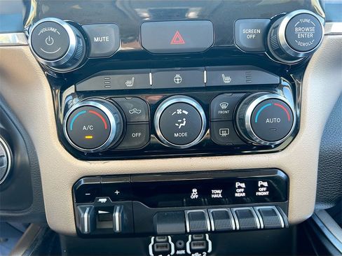 Used 2022 RAM 2500 Laramie image 16