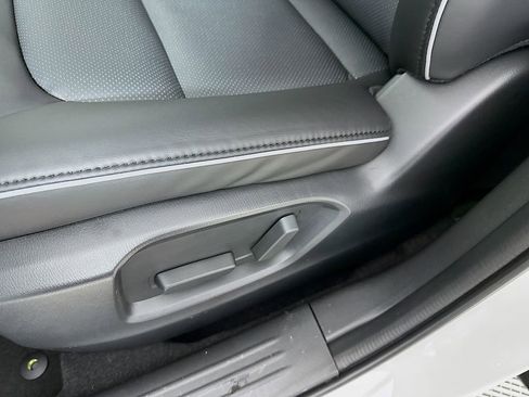 Certified 2025 MAZDA CX-5 AWD 2.5 S w/ Select Package image 8