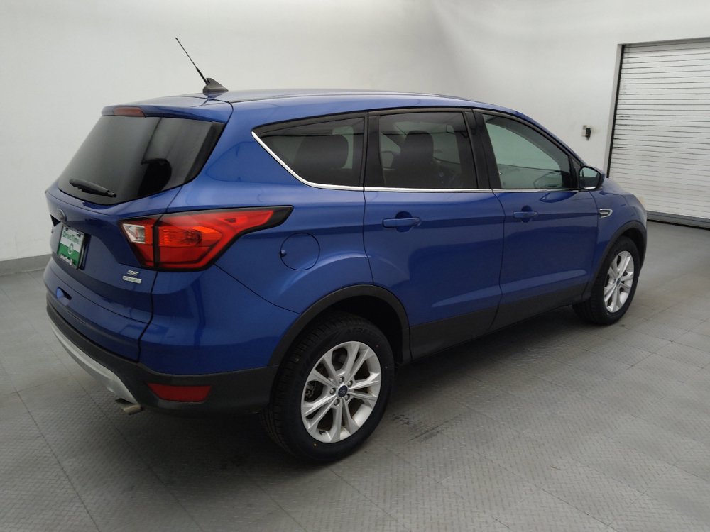 Used 2019 Ford Escape SE FWD image 10