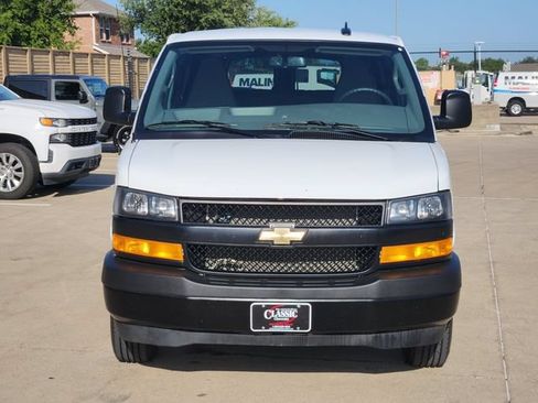 Used 2025 Chevrolet Express 3500 LS RWD image 9