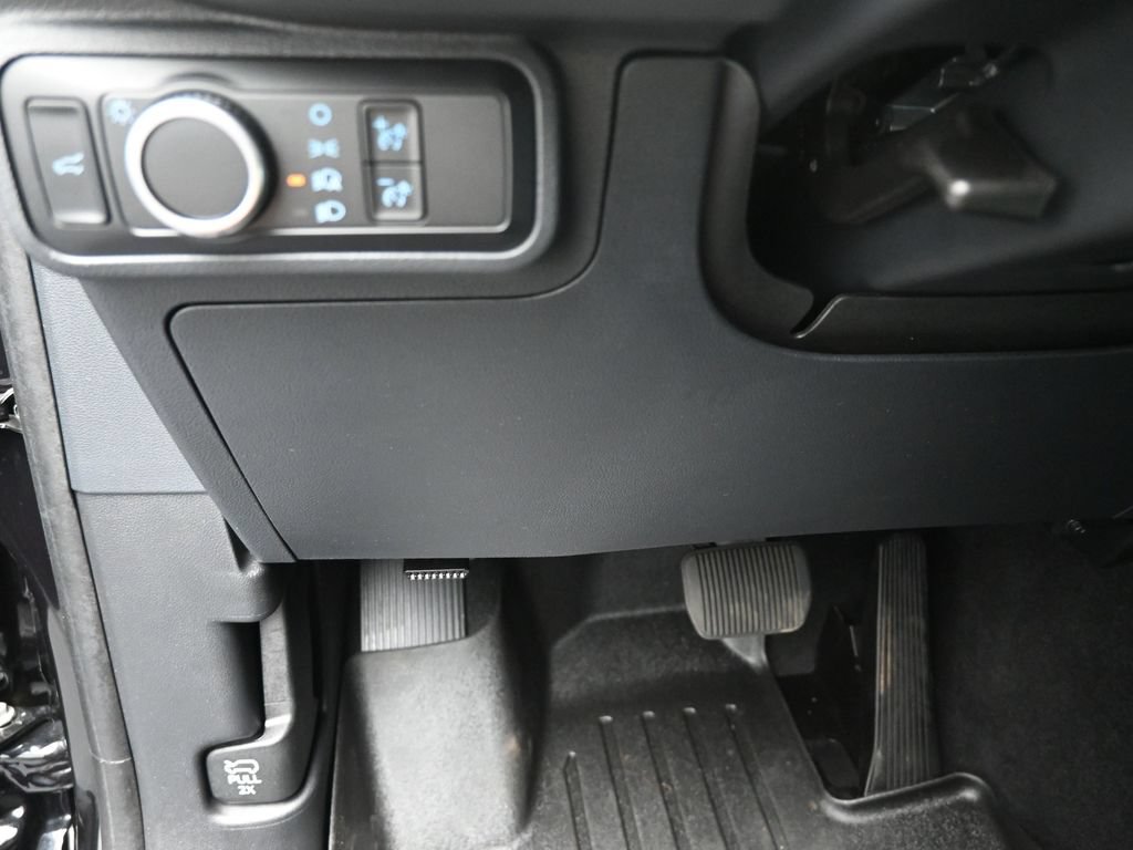Used 2025 Ford Explorer Active RWD image 15