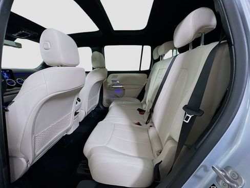 New 2026 Mercedes-Benz GLB 250 4MATIC image 23
