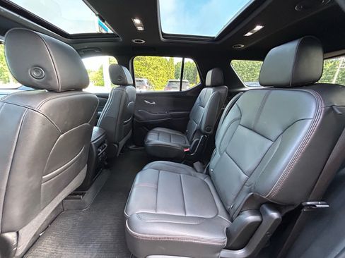 Used 2023 Chevrolet Traverse RS AWD/4WD image 8