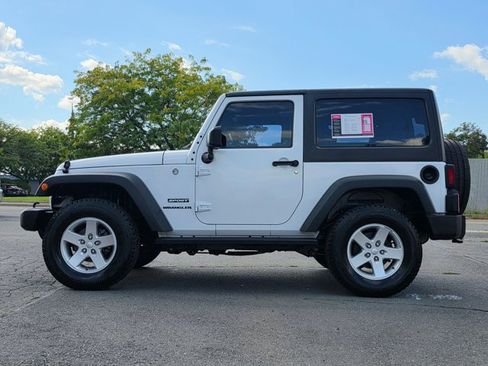 Used 2017 Jeep Wrangler Sport w/ Quick Order Package 24S AWD/4WD image 2
