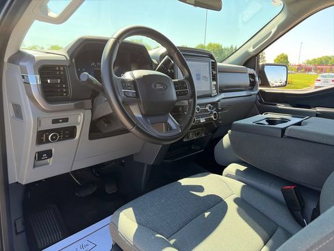 Used 2025 Ford F150 XLT w/ Equipment Group 301A Standard AWD/4WD image 15