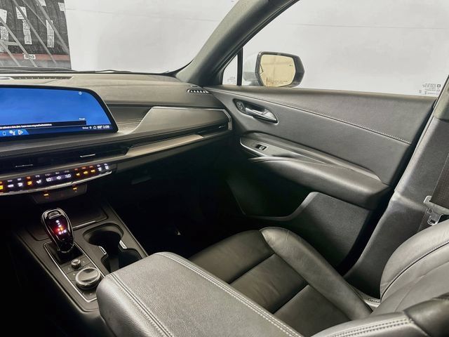 Used 2024 Cadillac XT4 Premium Luxury AWD/4WD image 25