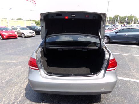 Used 2015 Mercedes-Benz E 350 4MATIC Sedan image 22