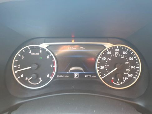 Used 2025 Nissan Sentra SV FWD image 28