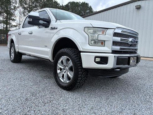 Used 2015 Ford F150 Platinum w/ Equipment Group 701A Luxury image 3