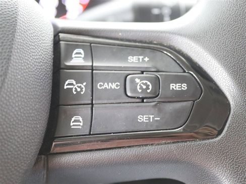 Used 2025 RAM ProMaster 2500 w/ Convenience Group FWD image 37