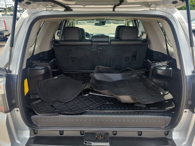 Used 2021 Toyota 4Runner Limited AWD/4WD image 23