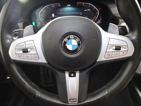 Used 2022 BMW 750i xDrive w/ M Sport Package image 50