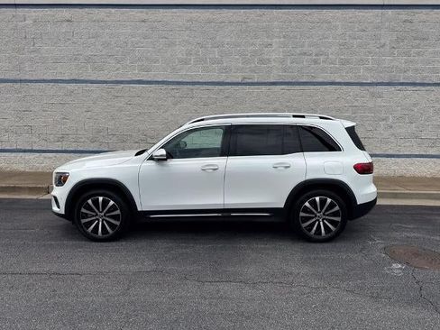 Used 2023 Mercedes-Benz GLB 250 image 4
