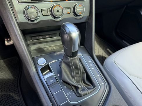 Used 2021 Volkswagen Tiguan SEL Premium R-Line AWD/4WD image 17