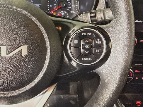 Used 2022 Kia Soul S FWD image 15
