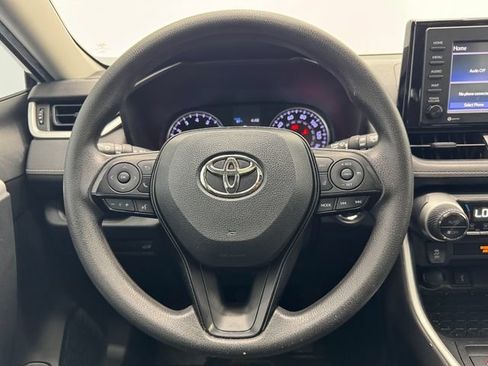Used 2020 Toyota RAV4 XLE w/ Convenience Package FWD image 26