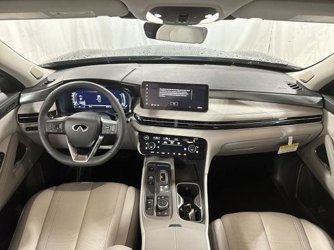 Certified 2026 INFINITI QX60 Luxe w/ Family Package image 12