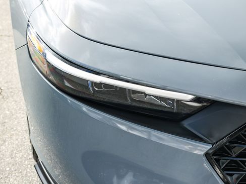 Used 2023 Honda Accord Sport image 14