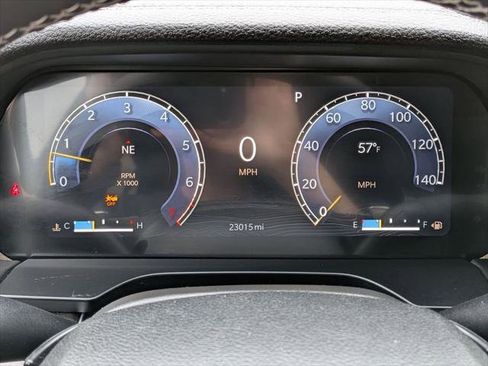 Used 2024 Jeep Grand Cherokee Limited AWD/4WD image 16