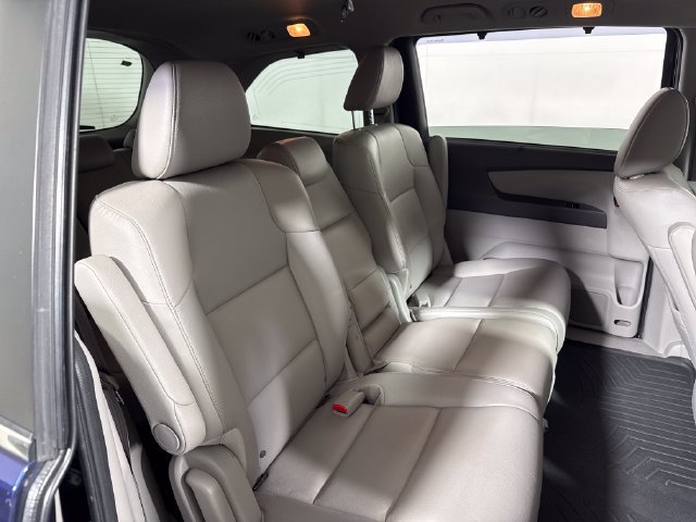 Used 2014 Honda Odyssey EX-L image 16