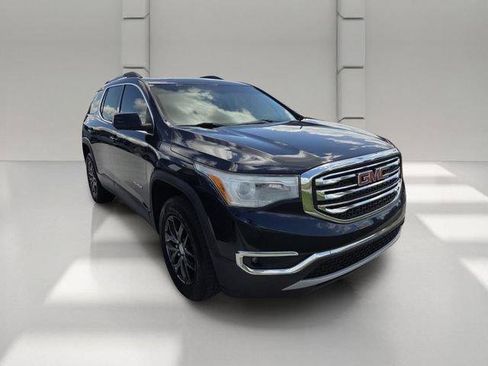 Used 2017 GMC Acadia SLT w/ LPO, Cargo Package FWD image 3