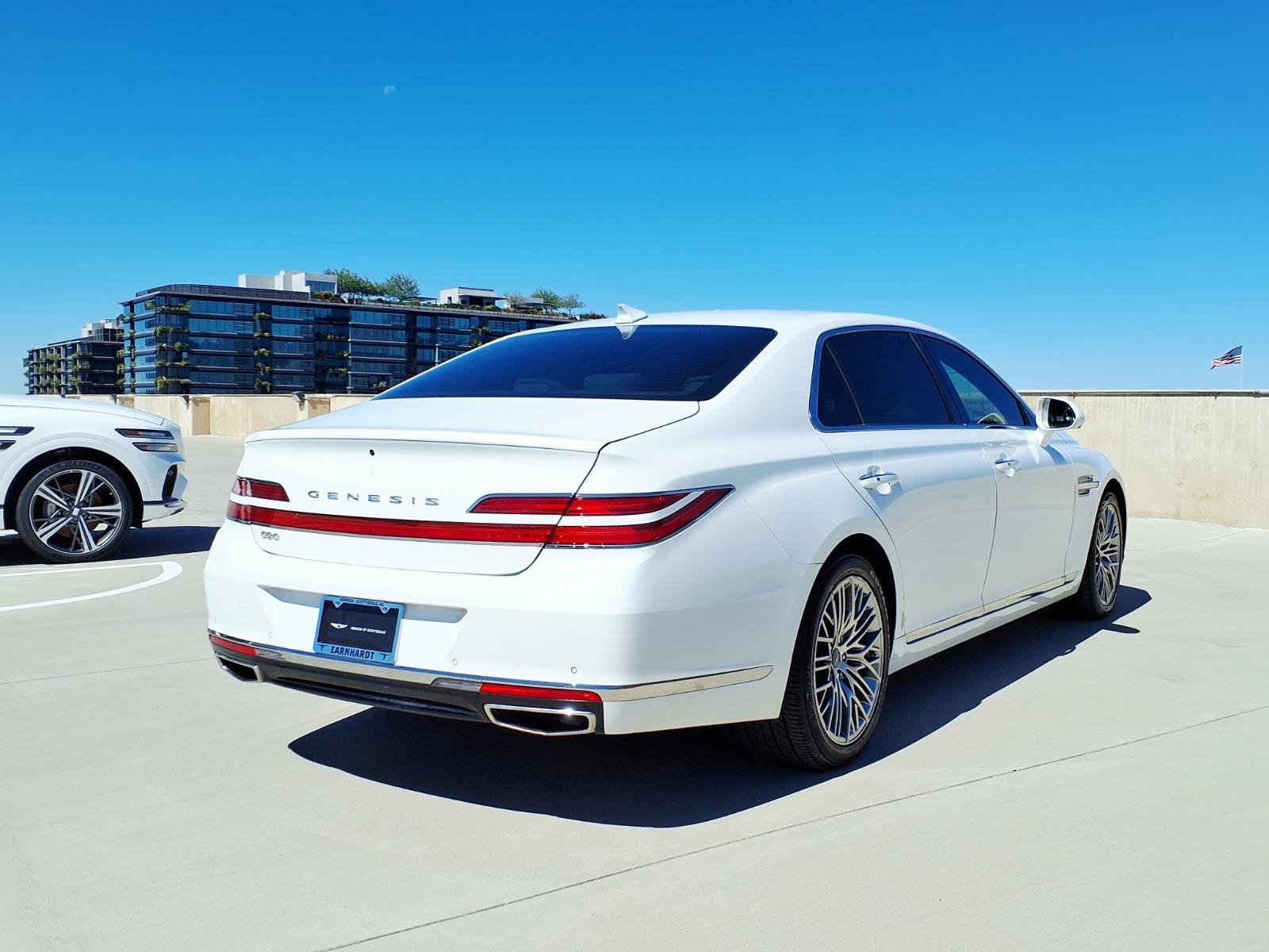 Used 2021 Genesis G90 3.3T Premium RWD image 5
