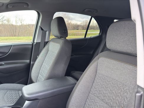 Used 2024 Chevrolet Equinox LT w/ LPO, Floor Liner Package AWD/4WD image 16